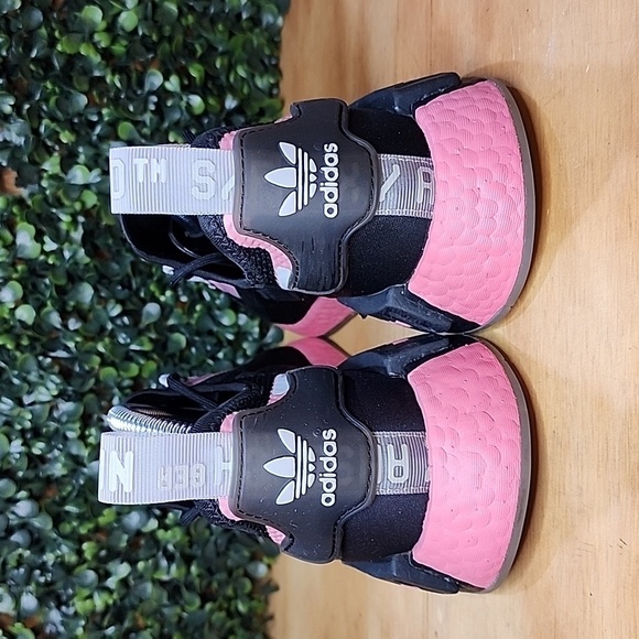 Adidas NMD R1 Spectoo NASA Shoes | Size: 7 Womens | Black & Pink - Picture 4 of 7